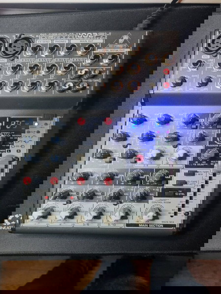 Behringer Xenyx 1002FX - Μικρή Κονσόλα Μίξης με Εφέ