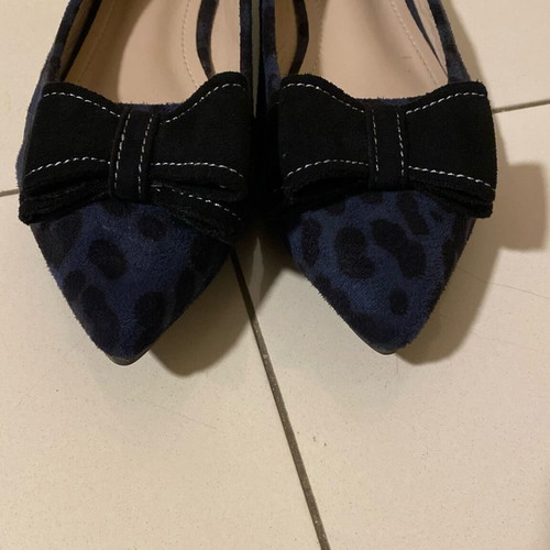 Pointed ballerina shoes new dark blue with black and bow