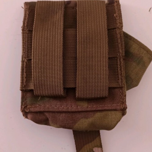 T3 tactical grenade pouch like new, set of 4 multicam pouches