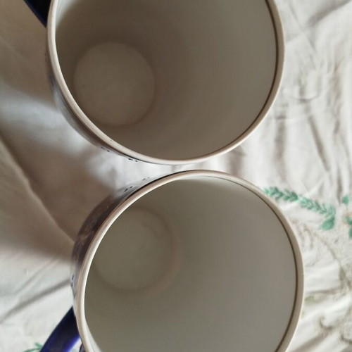 Vintage porcelain mugs with cobalt color and gilded details, Soviet 1940-1960