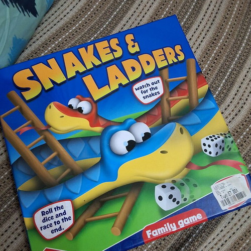 Board games set like new, 5 titles with boxes