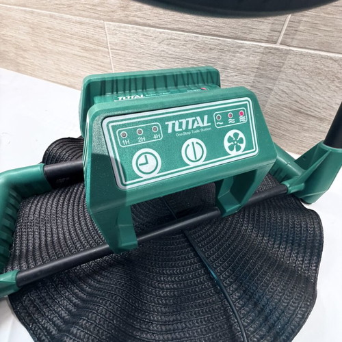 Total fan with dust on blades
