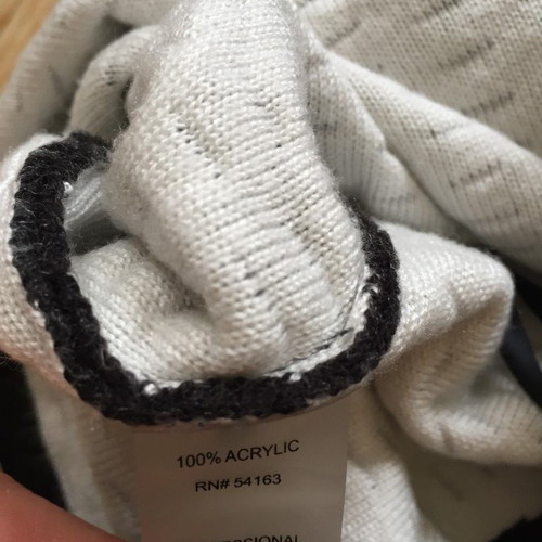 Calvin Klein women's black and white sweater like new, size L
