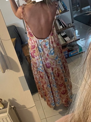 Nidodileda dress like new, colorful with adjustable straps and open back