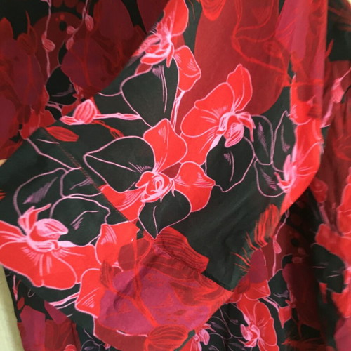 Peace Heart Joy silk crape top, size S, red floral
