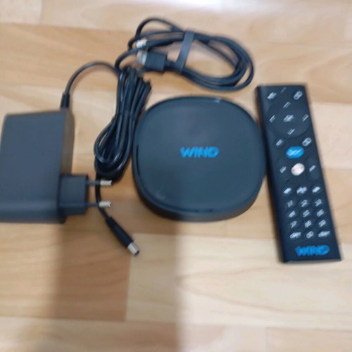 Wind Android TV box used in good working condition