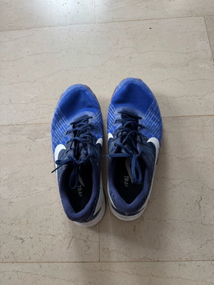 Nike Metcon used athletic shoes size 45.5 white blue