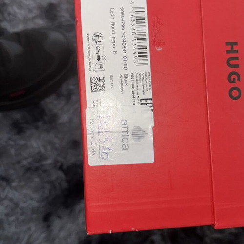 Hugo Boss Runners sneakers size 45, black and red
