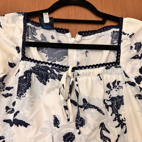 Christian Lacroix knee-length dress with puffed short sleeves white blue like new