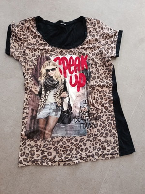 Printed blouse with animal print
