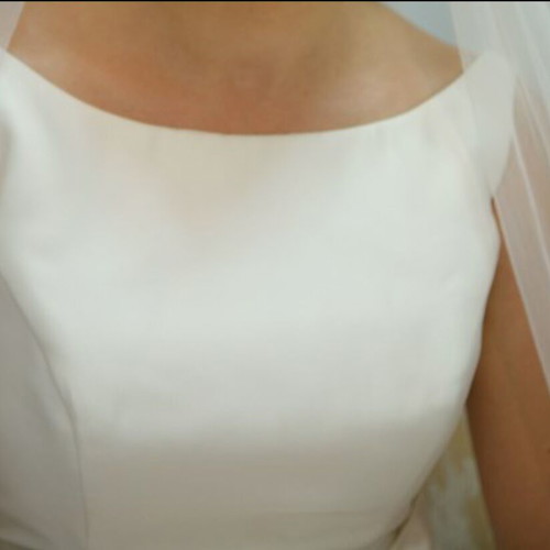 Pronovias wedding dress used with train and removable belts, size S