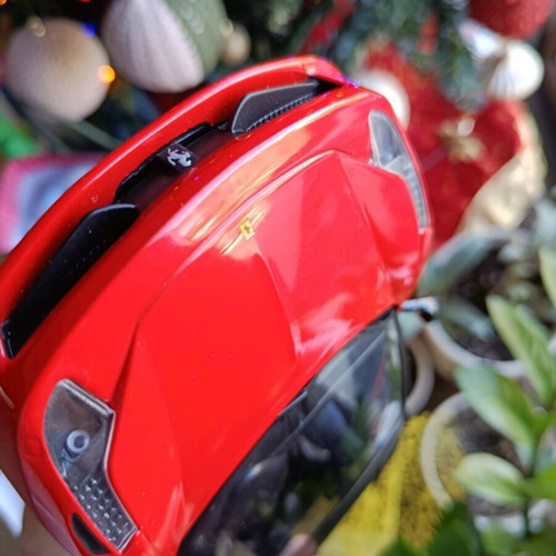 Ferrari 458 Italia 1/18 red sealed body new