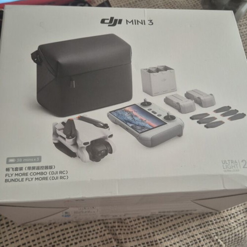 DJI Mini 3 Combo drone with 3 batteries and 128GB memory