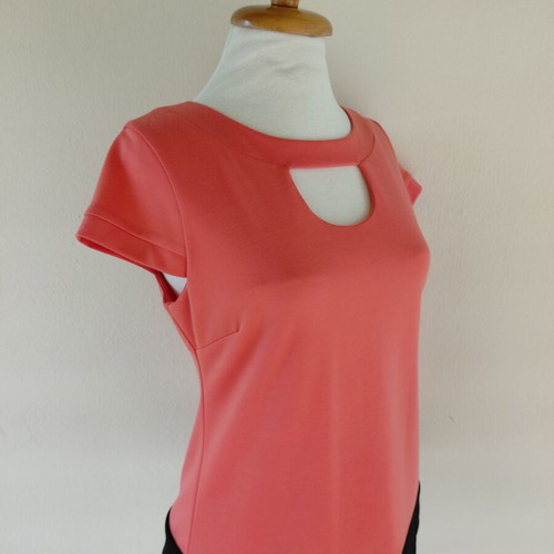 Blouse size L new, unworn without tags