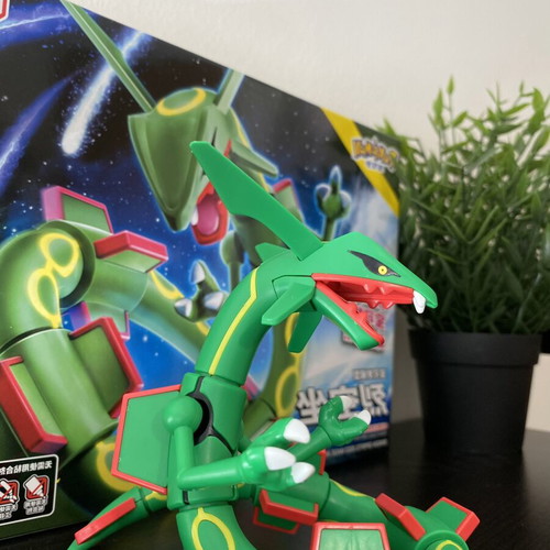 Pokemon Rayquaza Bandai figure new, Emerald legendary