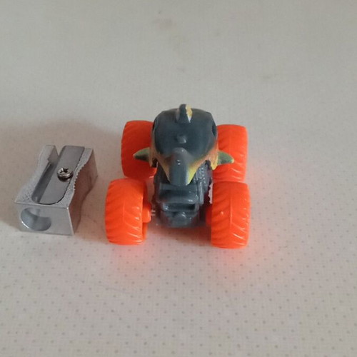 Monster Jam Mini toy car like new