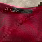  salt and pepper small top