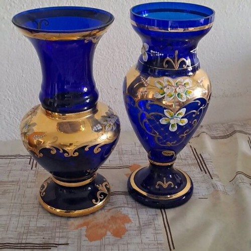 Glass vases Czech origin like new, set of two