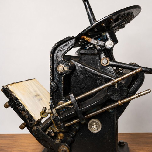 Vintage CRONOS cast iron letterpress