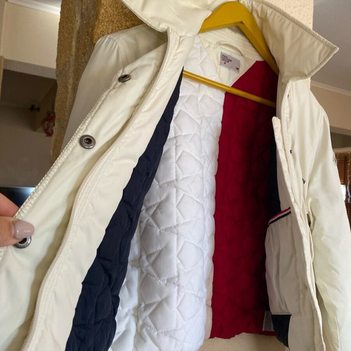Tommy Hilfiger jacket white beige like new, medium size