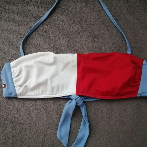 Tommy Hilfiger women's bandeau bikini top XS, white red light blue