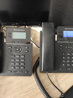 Grandstream GRP2602 wired IP phone, black, set of 2