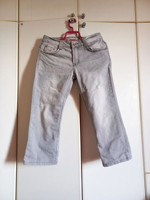 Jean Capri Bermuda white gray new, sizes S and M