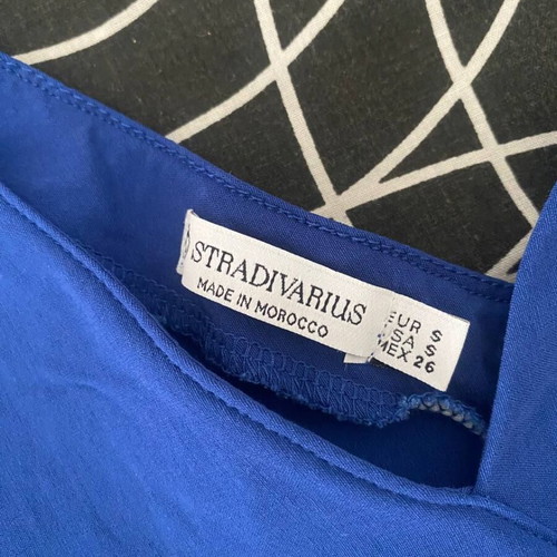 Stradivarius Blue Crop Top One Shoulder Size S Like New