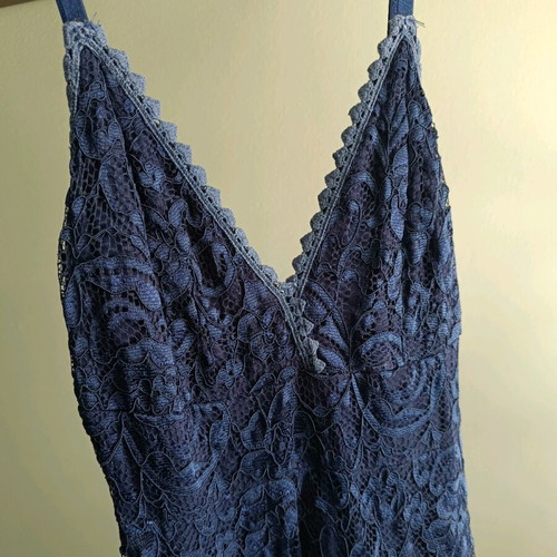 Mini dress used with lace in dark blue