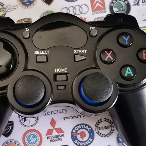 Universal Bluetooth controller used, wireless