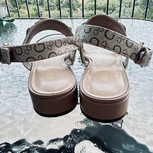Guess platform sandals like new, size 37, beige and gold