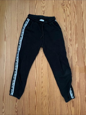 Pull & Bear sportswear like new, black and white, XS/S