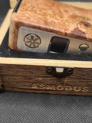 Minikin – Kodama 150W TC Stabilized Wood