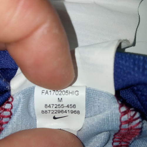 Barcelona jersey vintage 2017 like new, size medium