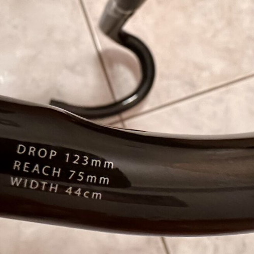 Specialized Shallow Bend 44 handlebar like new