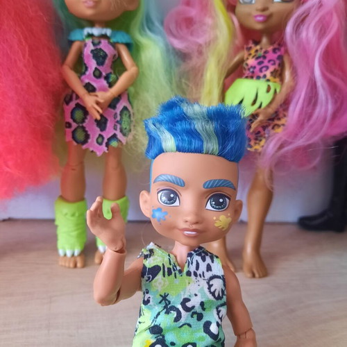 Cave Club dolls Mattel used, lot of 4 with Emberly, Tela, Fernessa, Slate