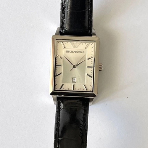 Armani AR2418 women's watch like new with leather strap