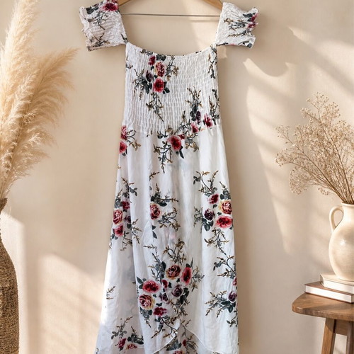 Dress new, size medium, white
