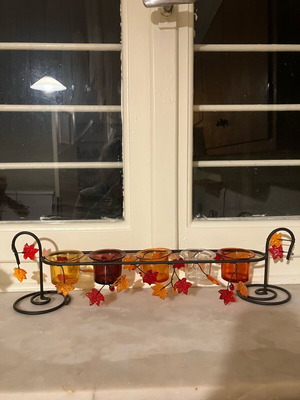 Christmas table decoration like new with five tealight holders