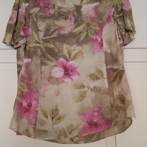 Bonita women's blouse like new, multicolor, size 42