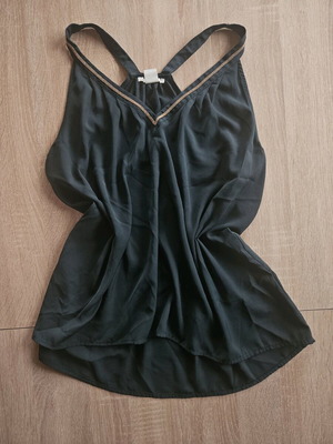 Dresses like new, set of 2 with gift top