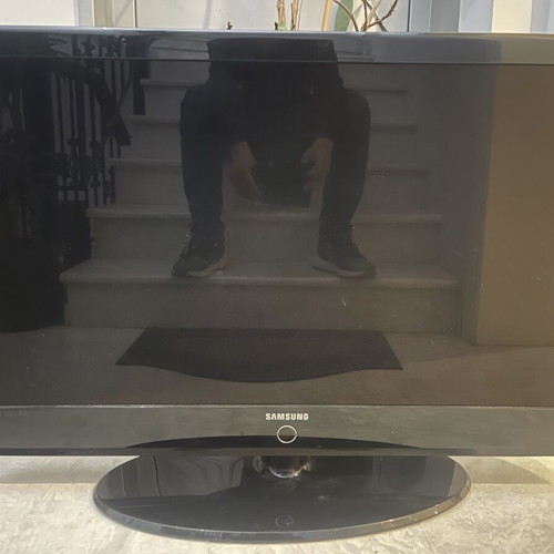 Samsung LE40M86BD 40'' TV used, excellent condition