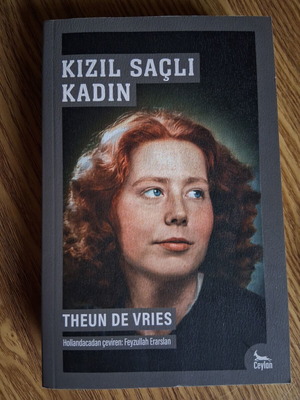 Kızıl Saçlı Kadın Turkish novel like new