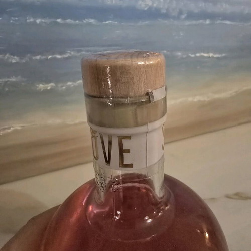 Strange Luve Premium Gin Pink 700ml new, sealed bottle