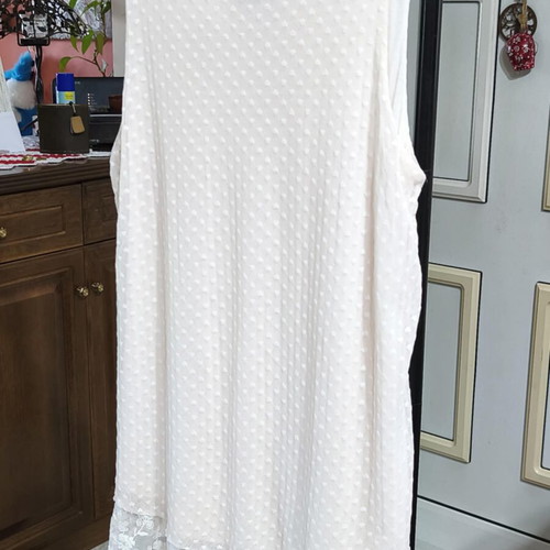 Romantic sleeveless top powder shade S-M like new