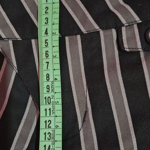 DCshoes vintage striped capri pants like new, size S