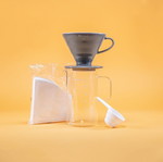 Hario V60 coffee set with ceramic dripper and 600 ml glass carafe like new