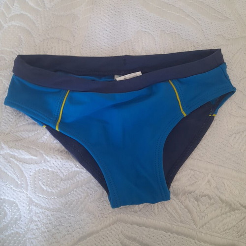 Boys' swimsuit size 4 years like new, blue and turquoise