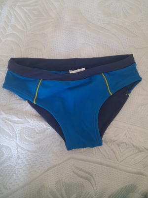 Boys' swimsuit size 4 years like new, blue and turquoise