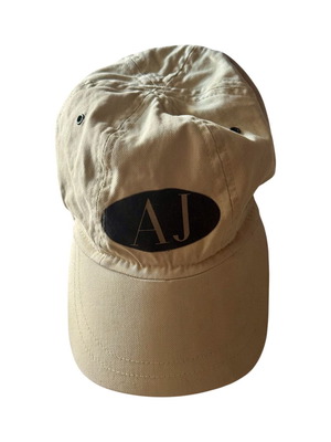 Jokey hat Giorgio Armani unisex beige like new
